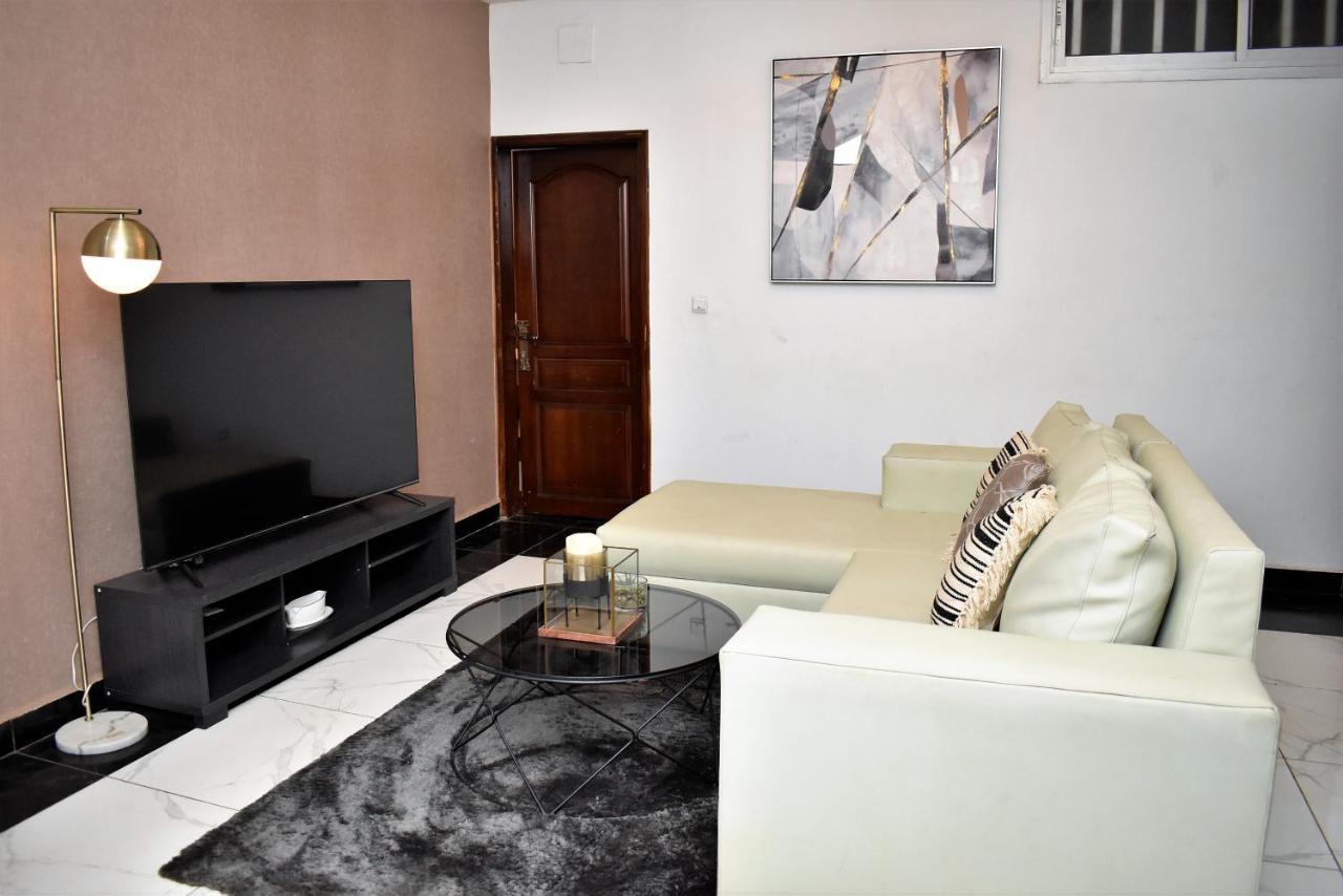 Residence L'Ecrin Яунде Экстерьер фото
